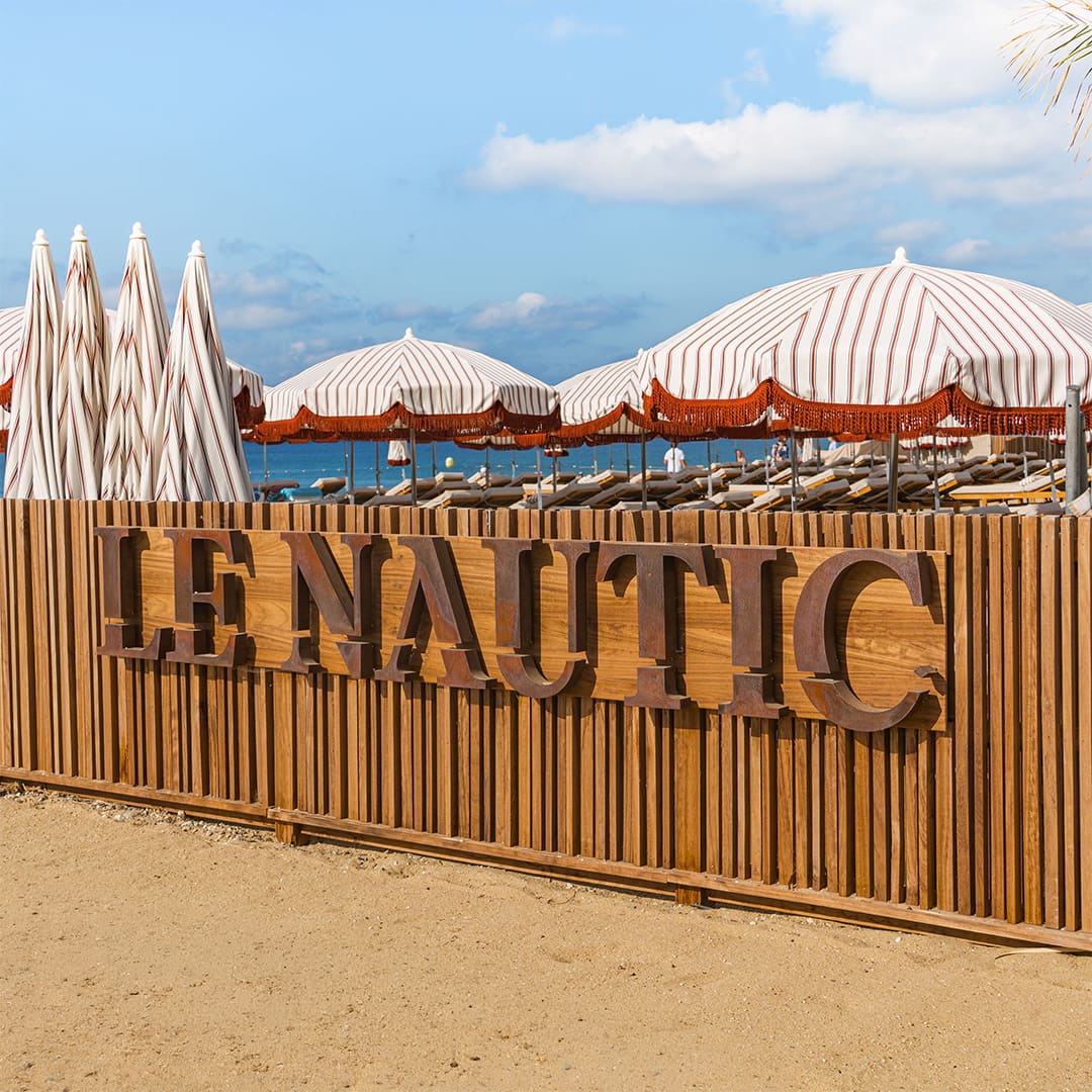 Enseigne lumineuse pour Le Nautic
